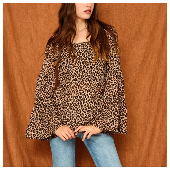 Leopard Print Tiered Sleeves Leopard print top - Picture 3 of 4